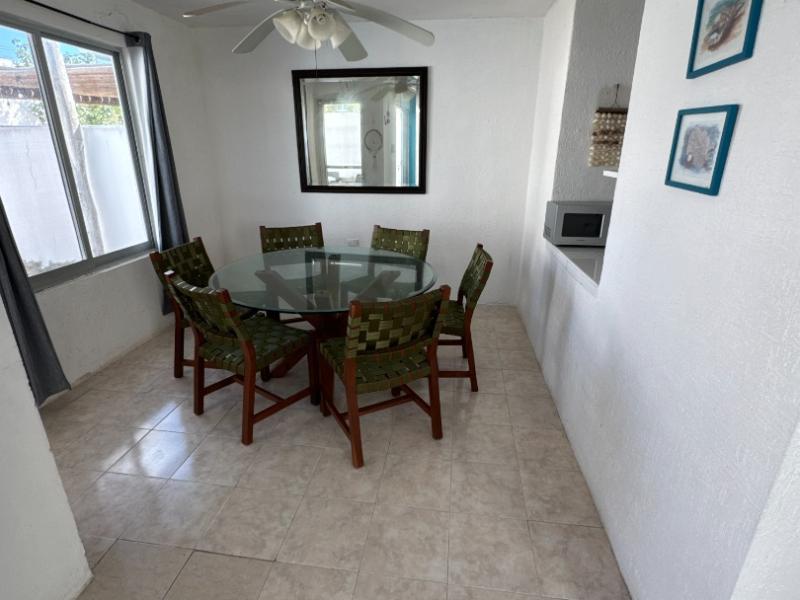 Casa en venta en La Tropical, Chicxulub Puerto – A una calle del mar