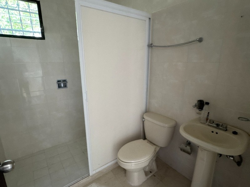 Renta Casa en cerrada Caimitos Residencial Gran Santa Fe