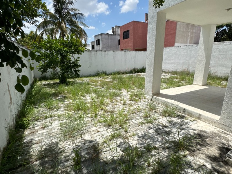 Renta Casa en cerrada Caimitos Residencial Gran Santa Fe
