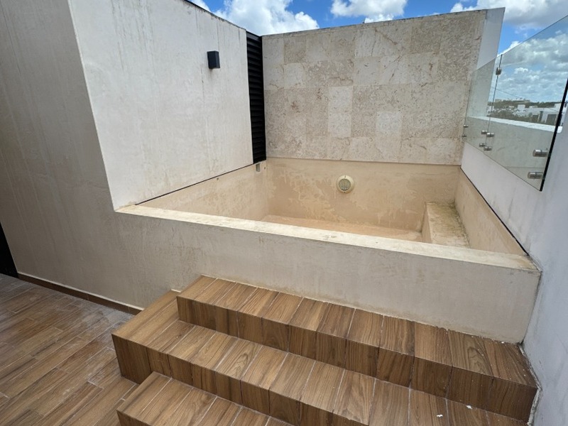 Townhouse en Renta en Privada Yukan Cholul