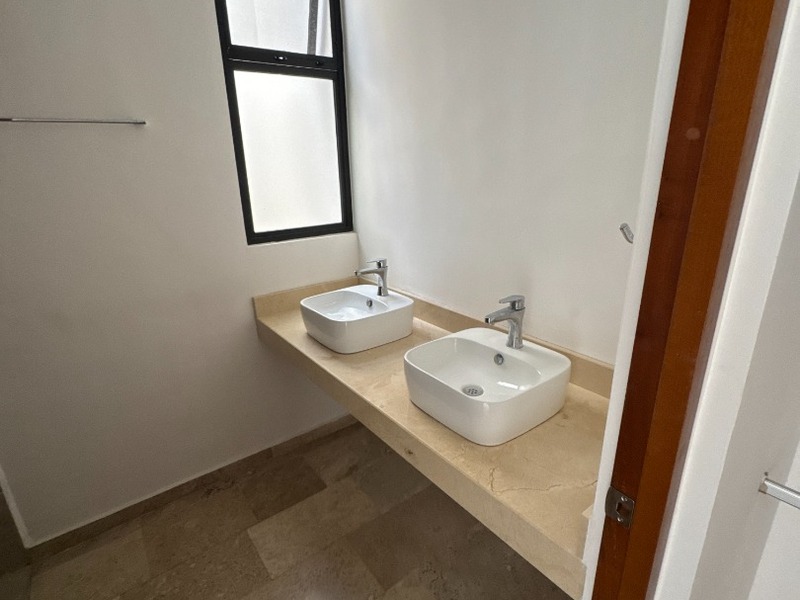 Townhouse en Renta en Privada Yukan Cholul