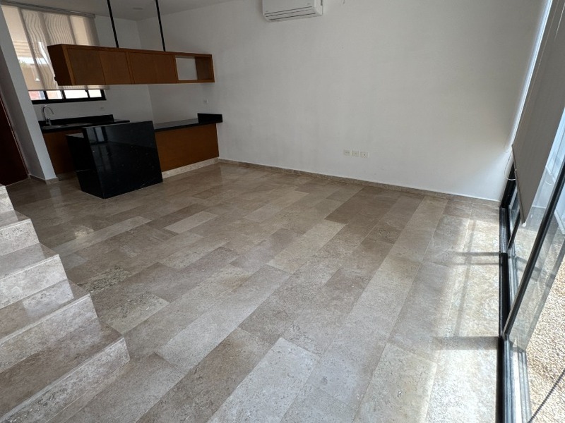 Townhouse en Renta en Privada Yukan Cholul
