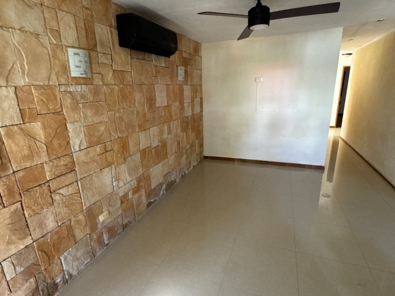 RENTA  Casa de dos plantas en la colonia Chuburna Hidalgo, Mérida, Yucatán