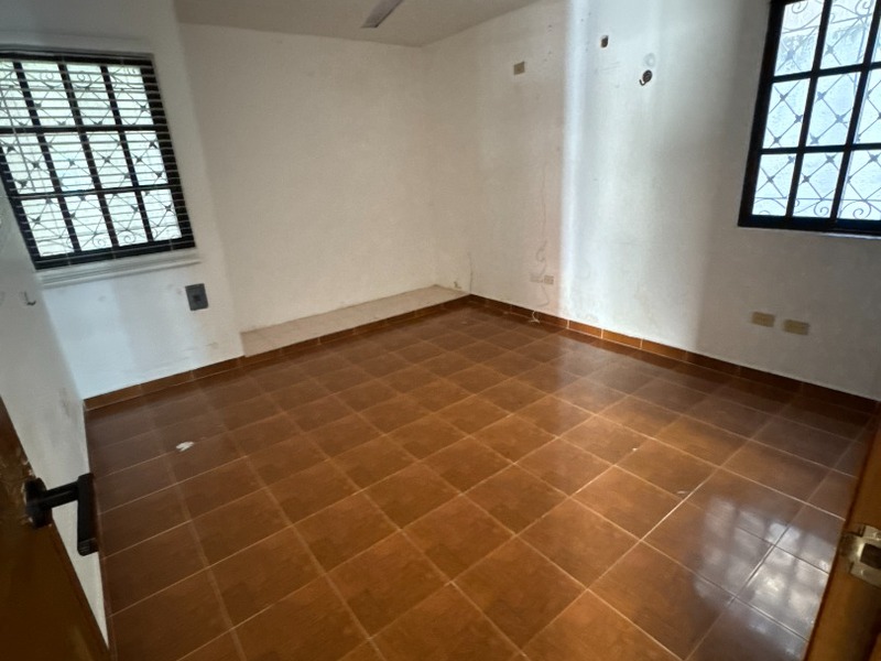 RENTA  Casa de dos plantas en la colonia Chuburna Hidalgo, Mérida, Yucatán