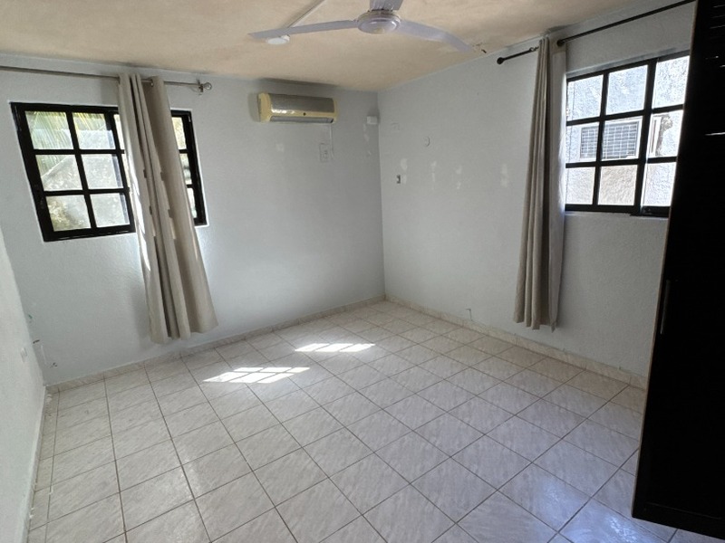 RENTA  Casa de dos plantas en la colonia Chuburna Hidalgo, Mérida, Yucatán