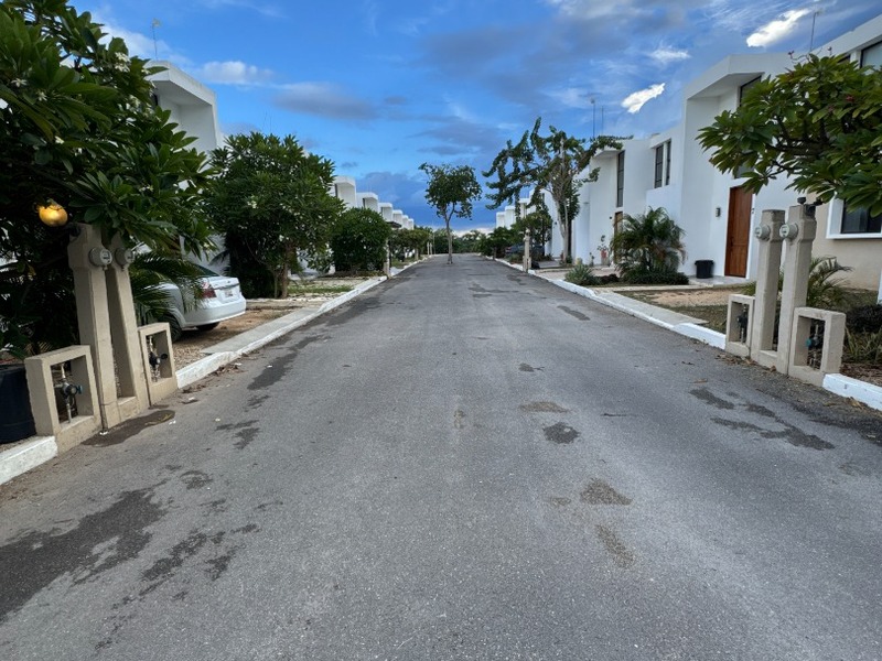 Real Laguna: Casas en Venta con piscina en Mérida, Yucatán